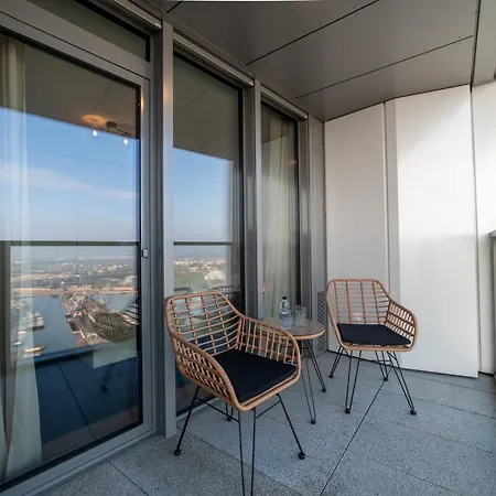 Διαμέρισμα Highest In Slovakia 34th Floor Eurovea Tower *
